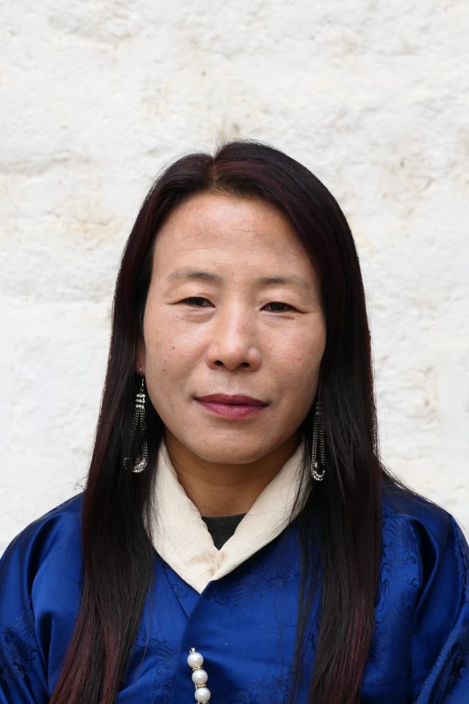Thinley Chezom, Caregiver